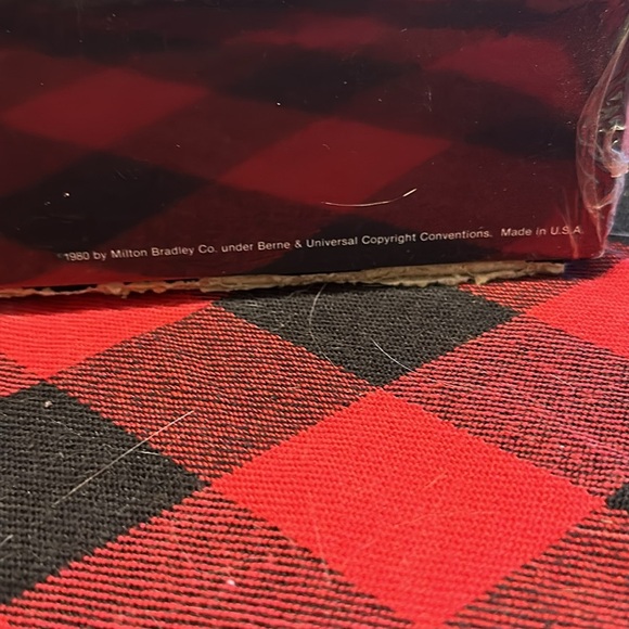 Vintage factory sealed Milton Bradley Travel Pocket Simon 1980s - Picture 7 of 7